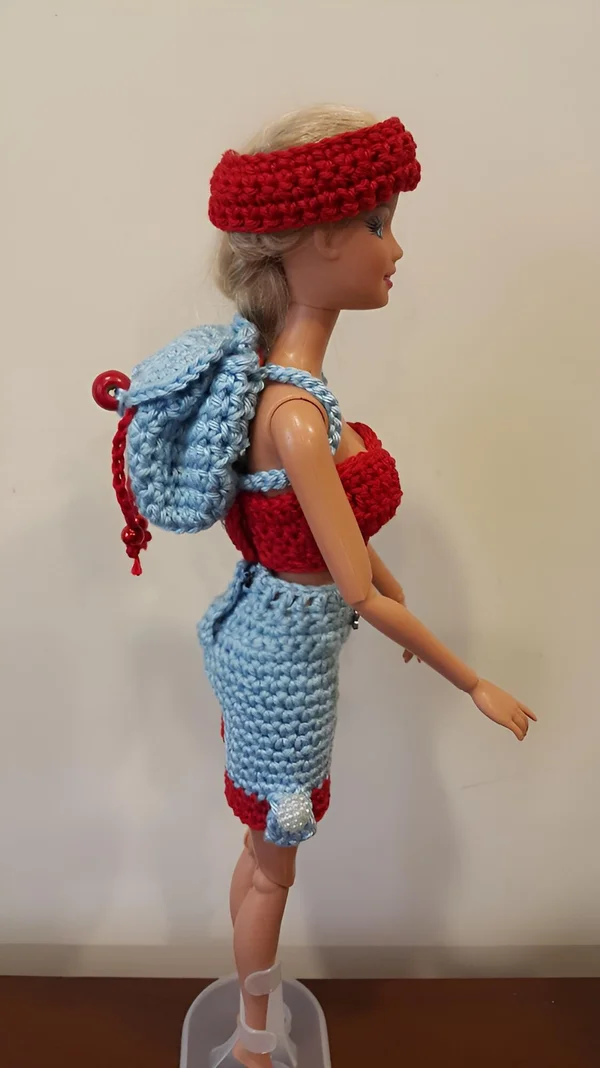 Ensemble Barbie - En promenade