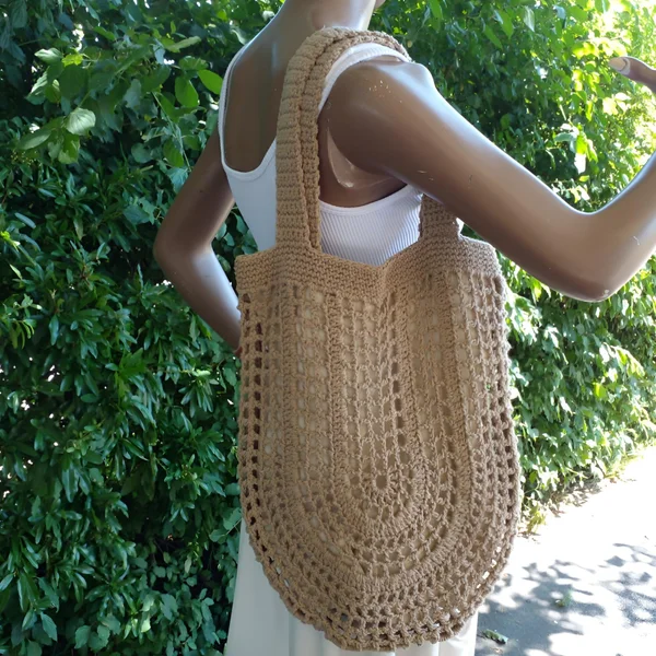 Sac au crochet bandoulière Bouboule beige et perles colorées