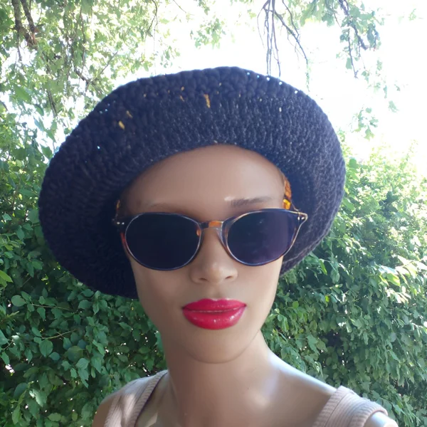 Chapeau Bobbydos