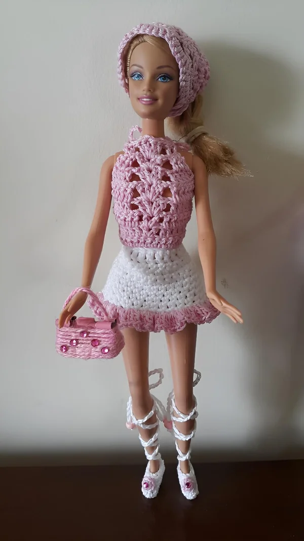 Ensemble Barbie - Sur le remblai
