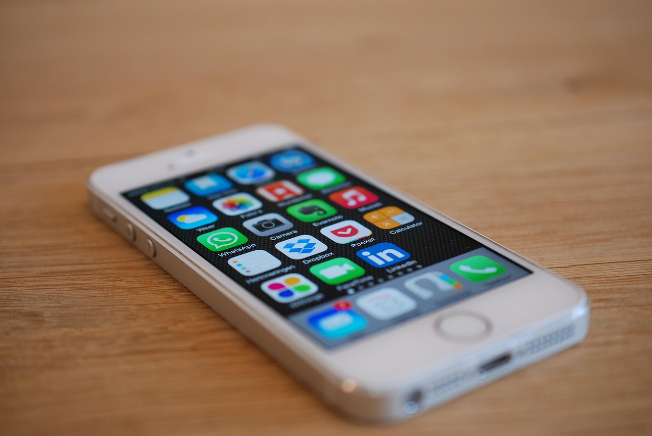 Simple Mobile App