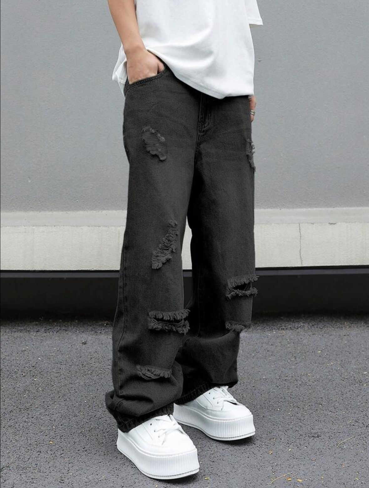 Oversized Distressed Street Jeans