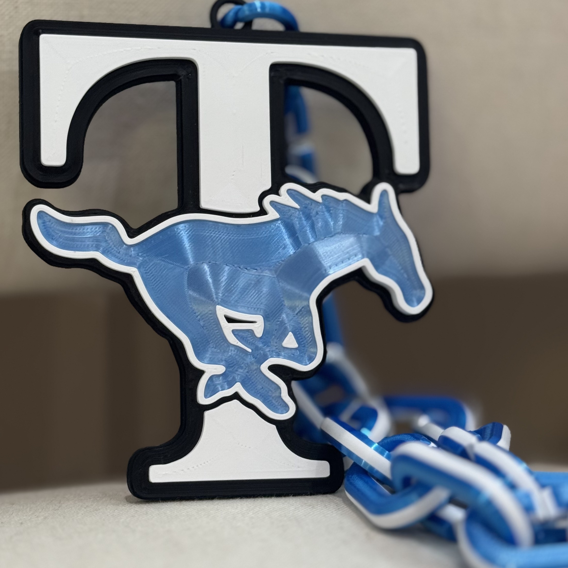 Taylor Mustangs Hype Chain and Mascot Pendant Collectible