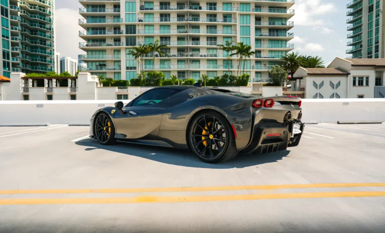 Ferrari SF90 Stradale — Gray on Black