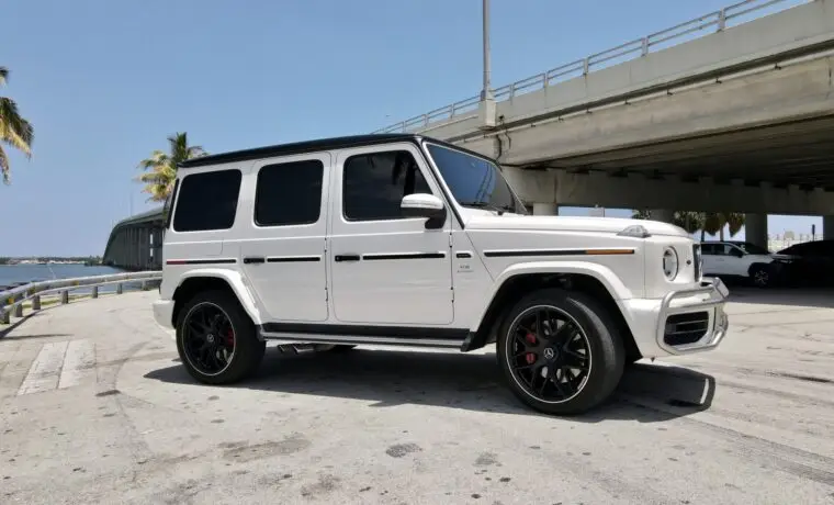 Mercedes-Benz G63 AMG – White on Red
