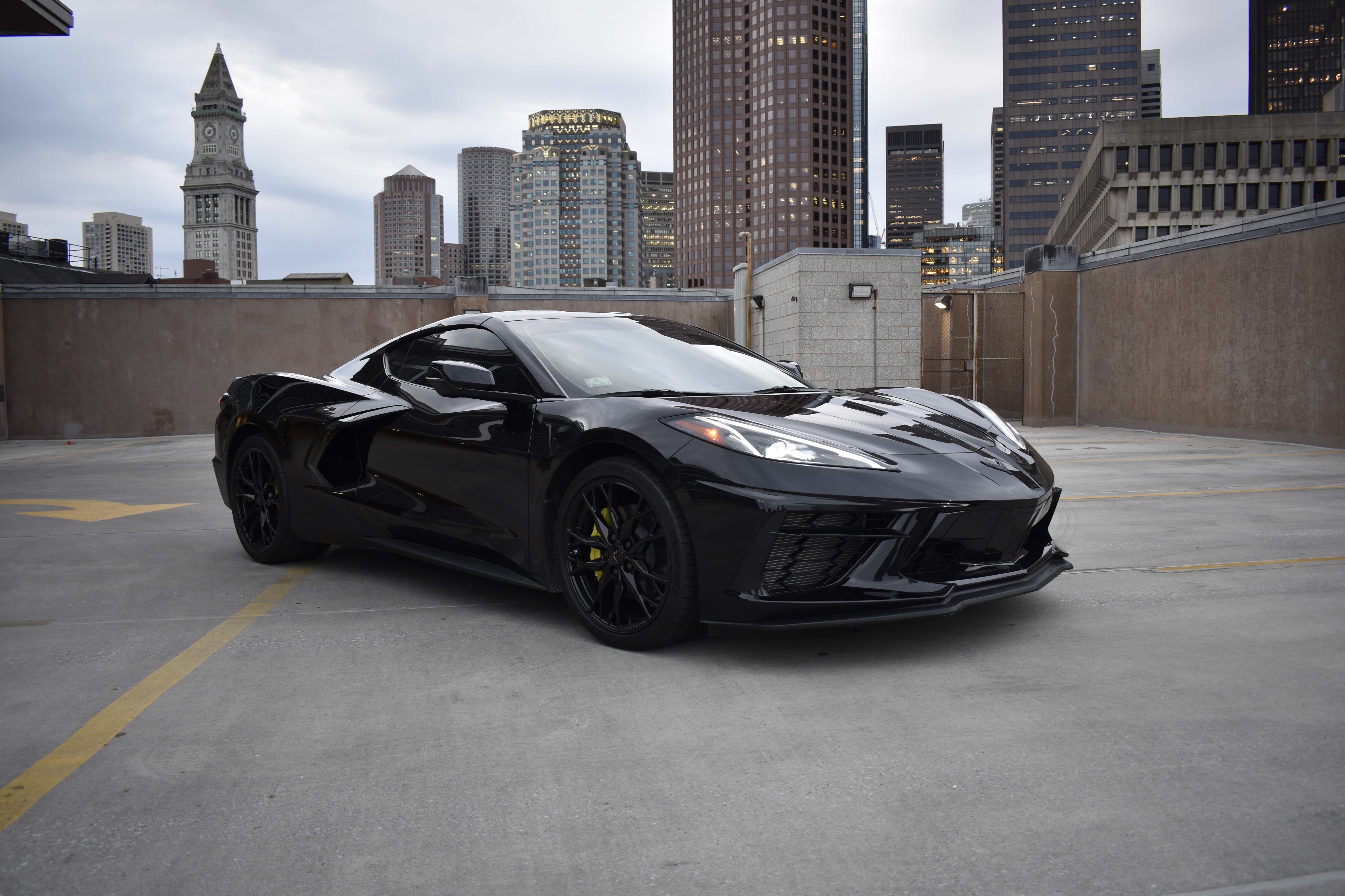 Chevrolet Corvette C8 Stingray 2LT Coupe - Solid Black on Sky Cool Gray & Jet Black