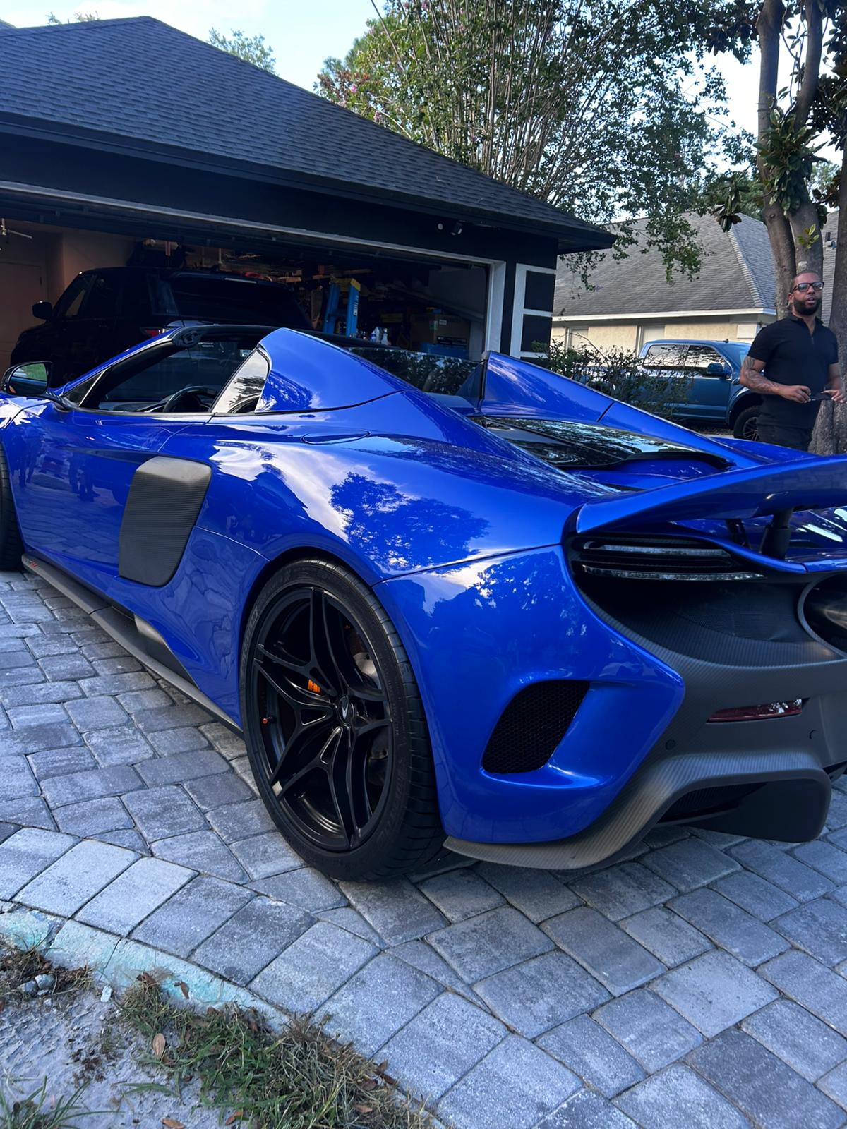 McLaren MP4-12C Spider – 675LT Conversion - Deep Blue on Black