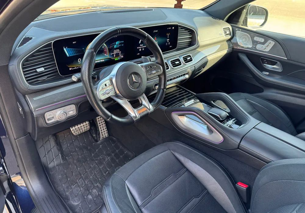Mercedes Benz GLE 53 AMG - Black on Black 