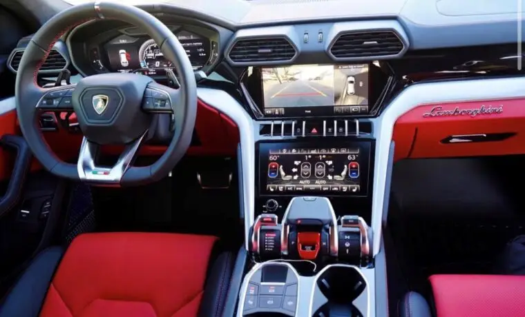 Lamborghini Urus – Gray on Red w/ Starliner