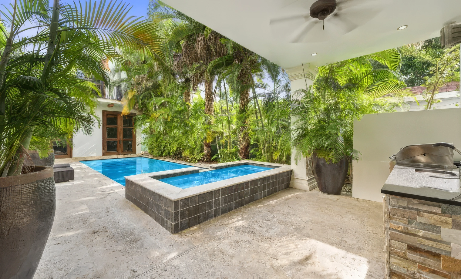 Villa Phillipe - $1,925