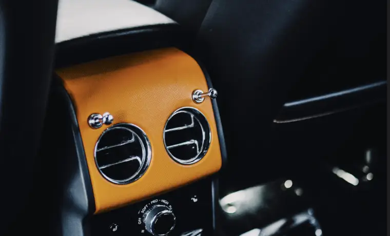 Rolls-Royce Cullinan — Black on Orange