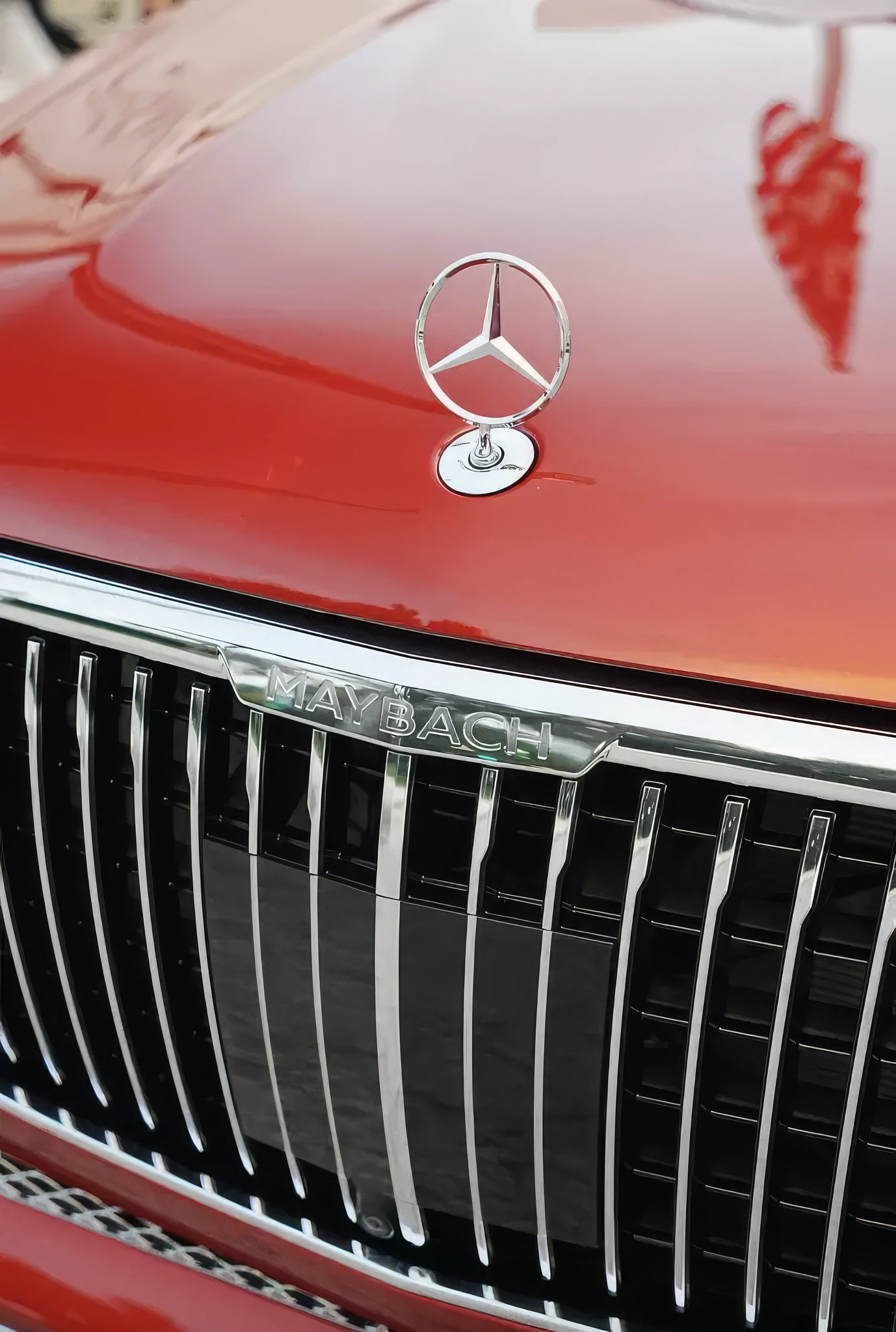 Maybach GLS 600 – MANUFAKTUR Rubellite Red Metallic on Black