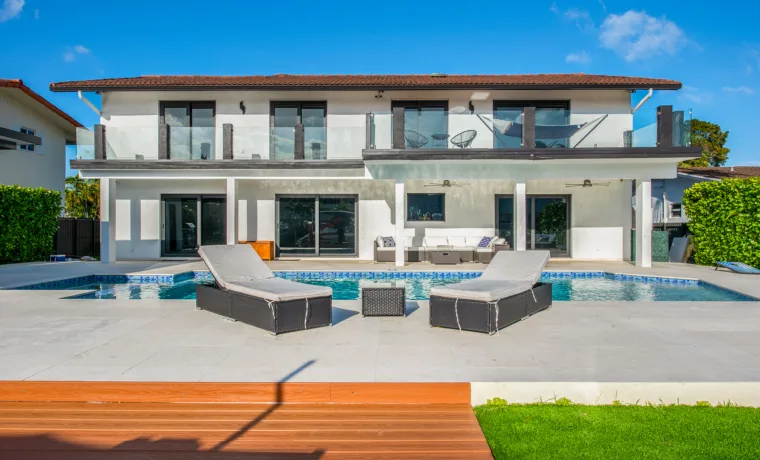 Villa Moet - $4,800