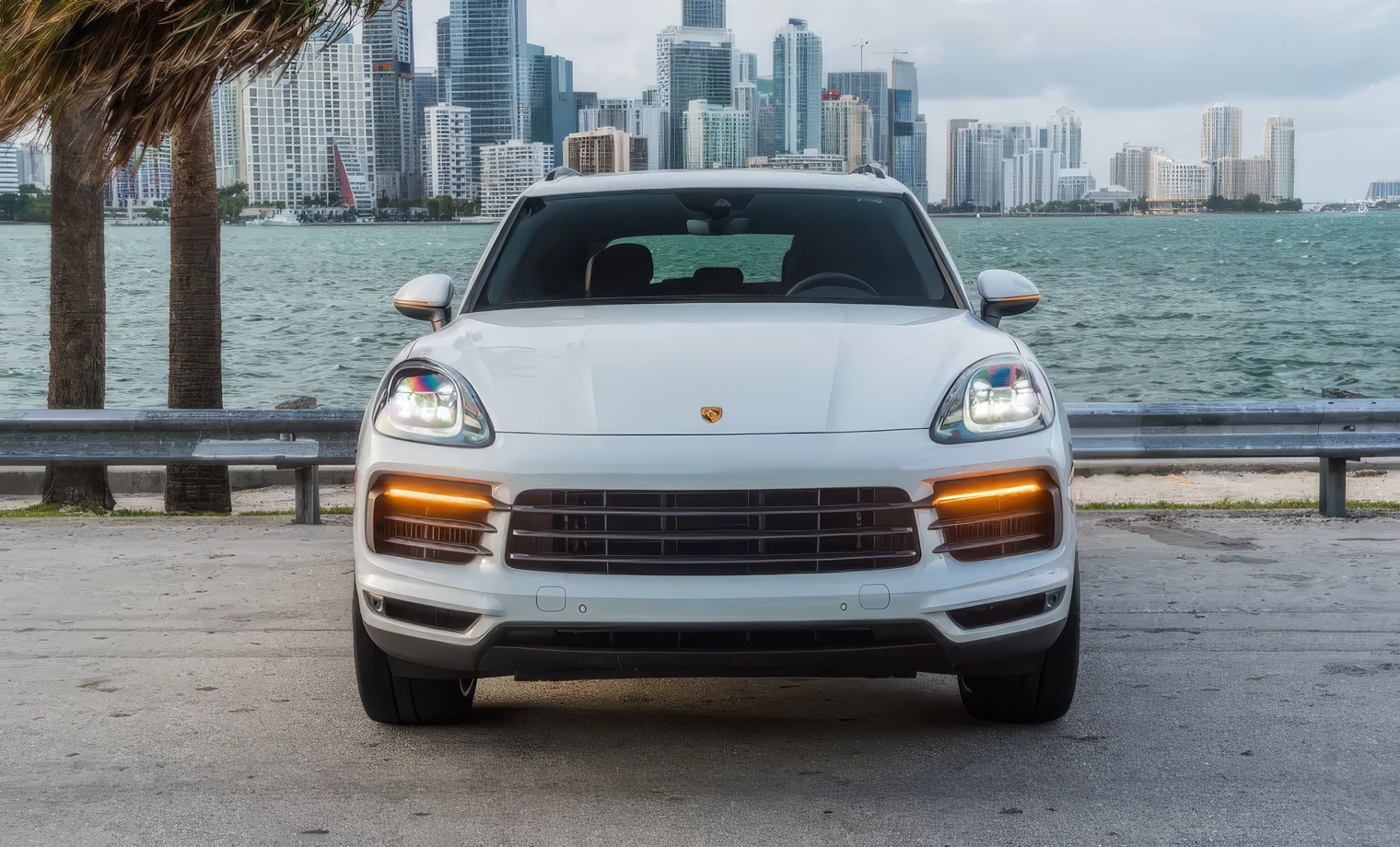 Porsche Cayenne S – Carrara White Metallic on Black & Carmine Red