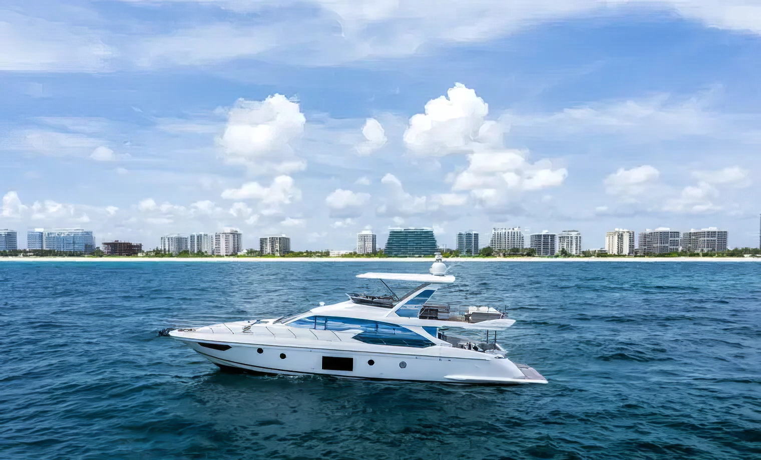 70' Azimut Flybridge "Le Grand Bleu" - $4,900
