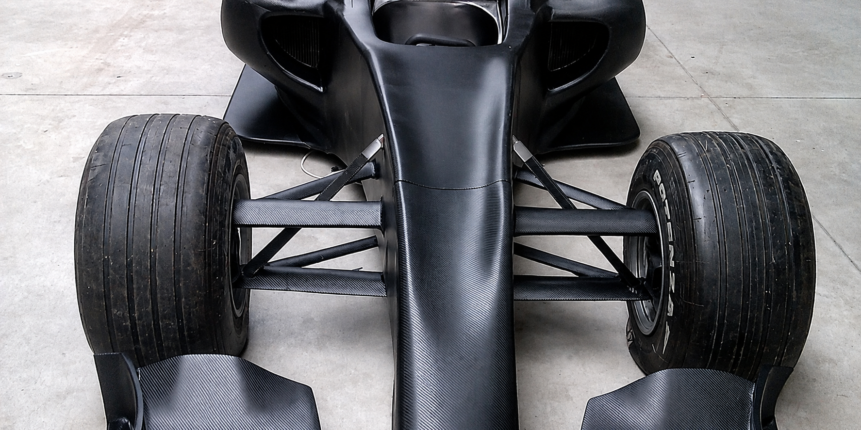 F1 Simulator & Motorsport Atmosphere