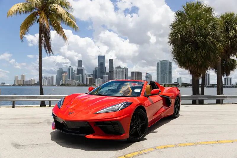Chevrolet Corvette C8 – Red on Beige