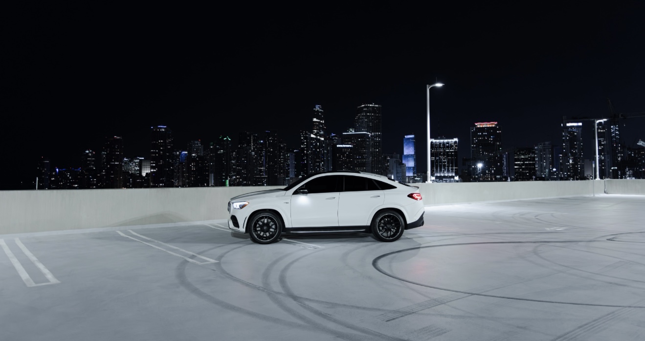 Mercedes Benz GLE 53 AMG - White on Red & Black 