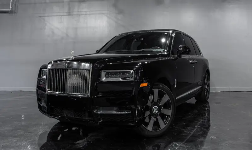 Rolls-Royce Cullinan — Black on Yellow