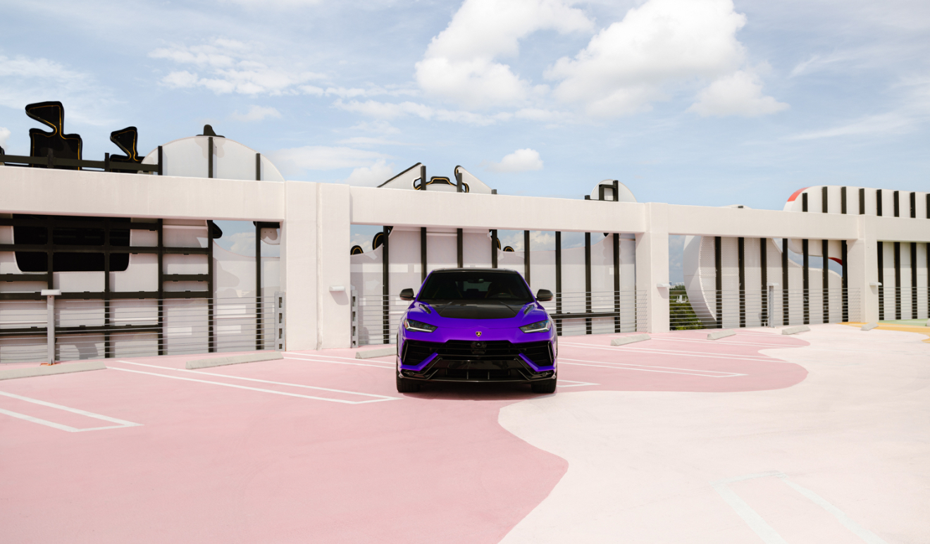 Lamborghini Urus Performante - Purple on Black & Yellow