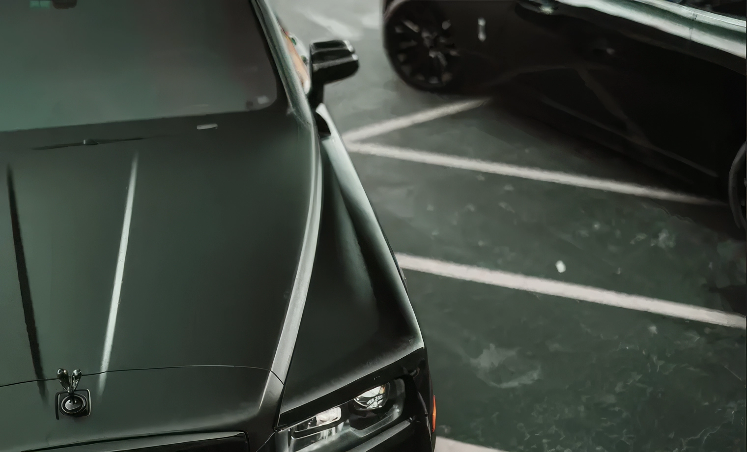 Rolls-Royce Cullinan — Diamond Black on Mandarin