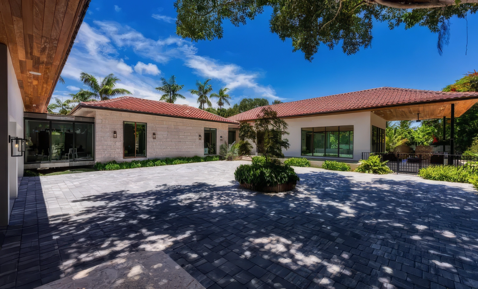 Villa Myriam - $4,600