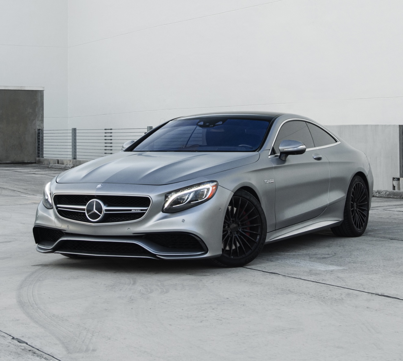 Mercedes S63 AMG Renntech - Gray on Black