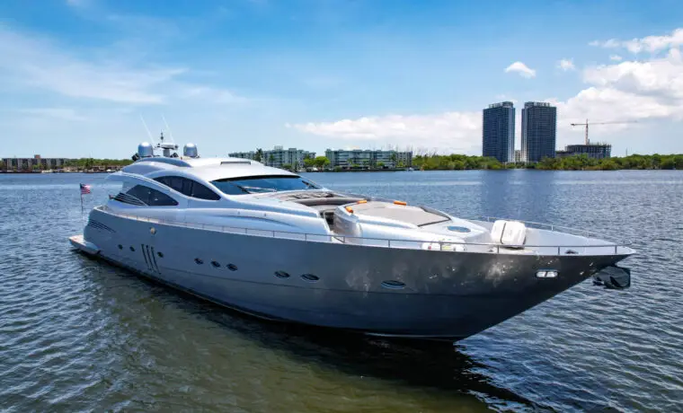 94' Pershing - $6,900
