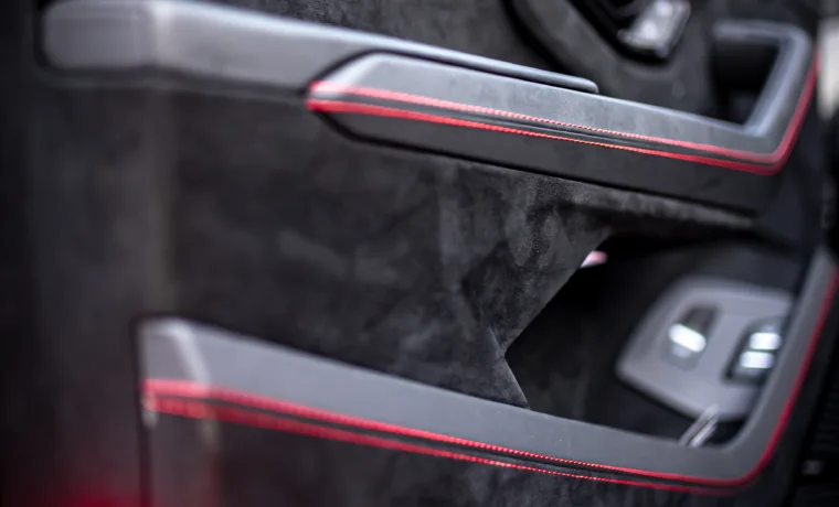 Lamborghini Urus Performante — Black on Red