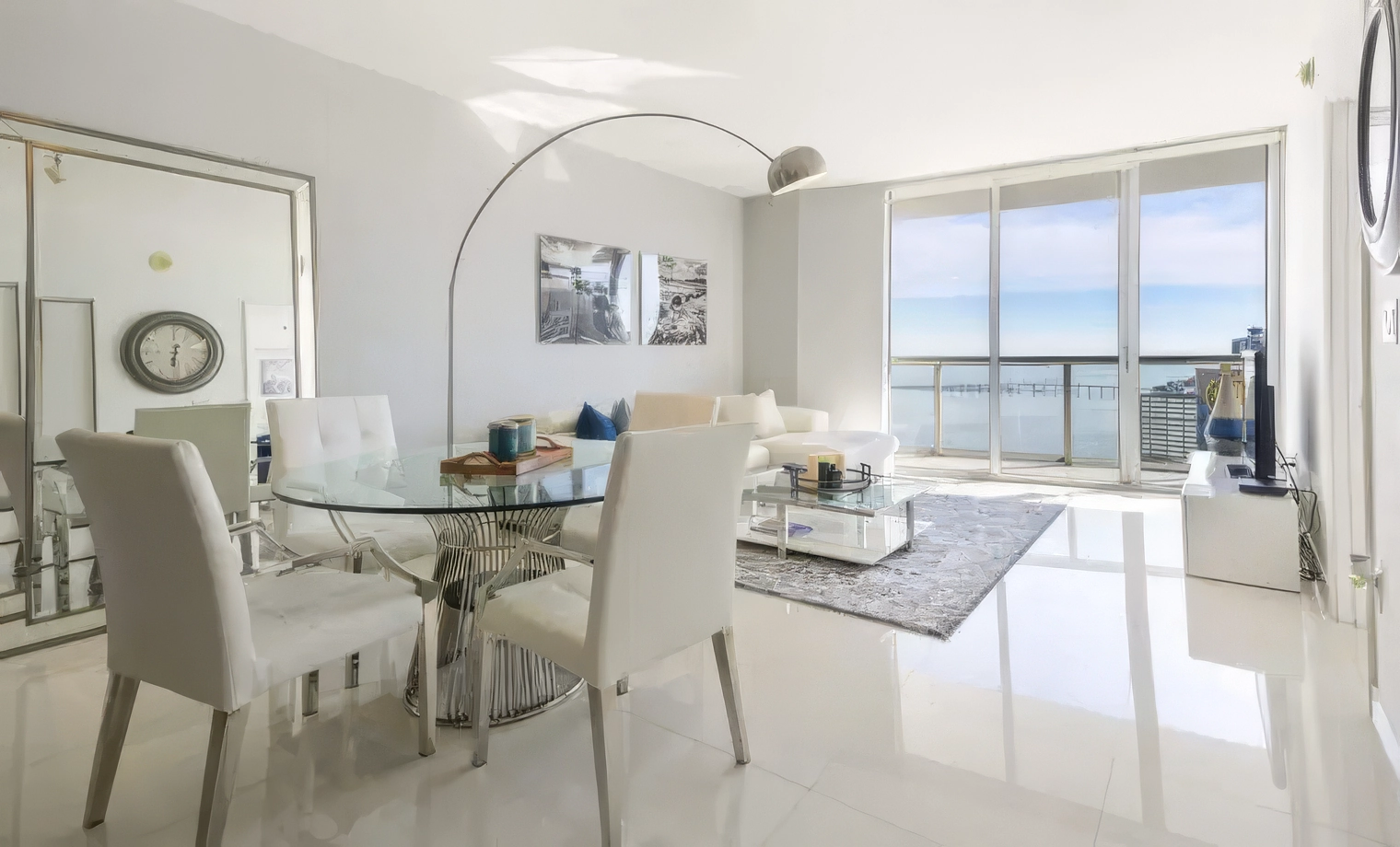 Icon Brickell 2 Bedroom Ocean View Presidential Deluxe - $700