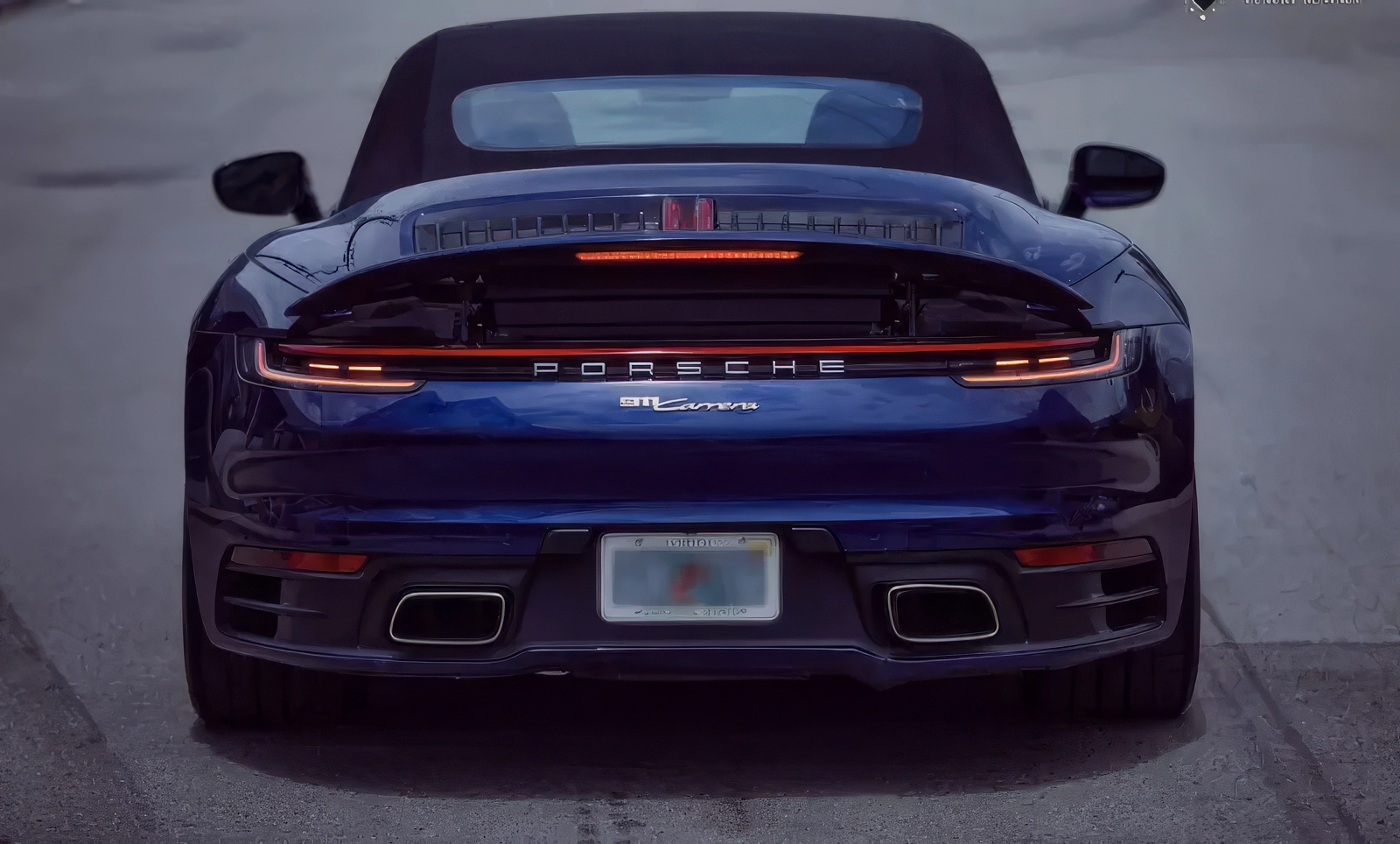 Porsche 911 Carrera S – Gentian Blue Metallic on Black