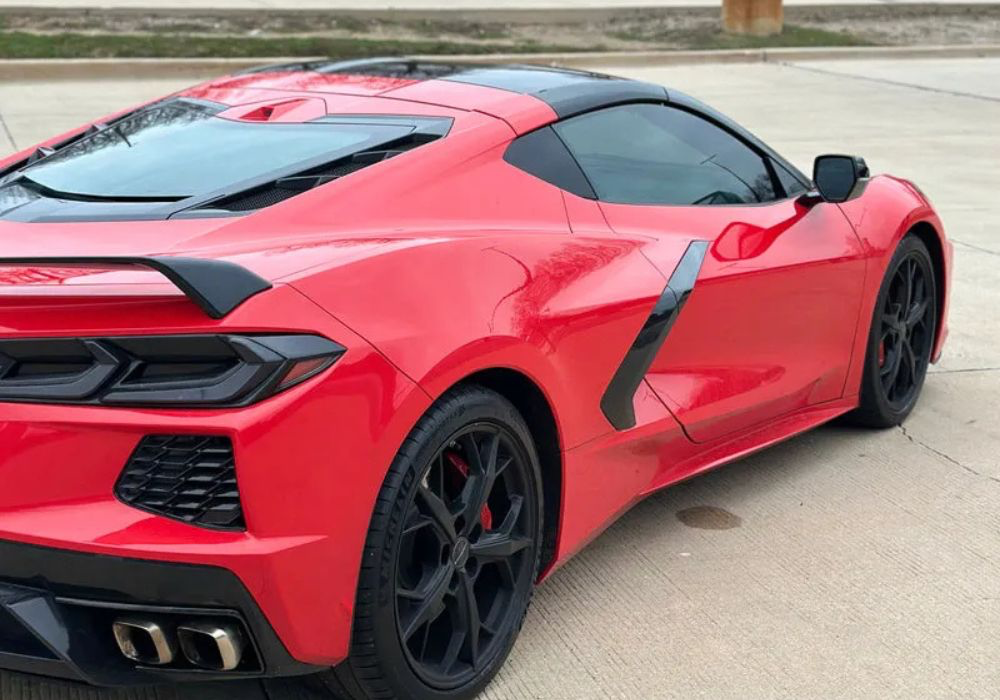 Corvette C8 Stingray - Red on Red & Black 