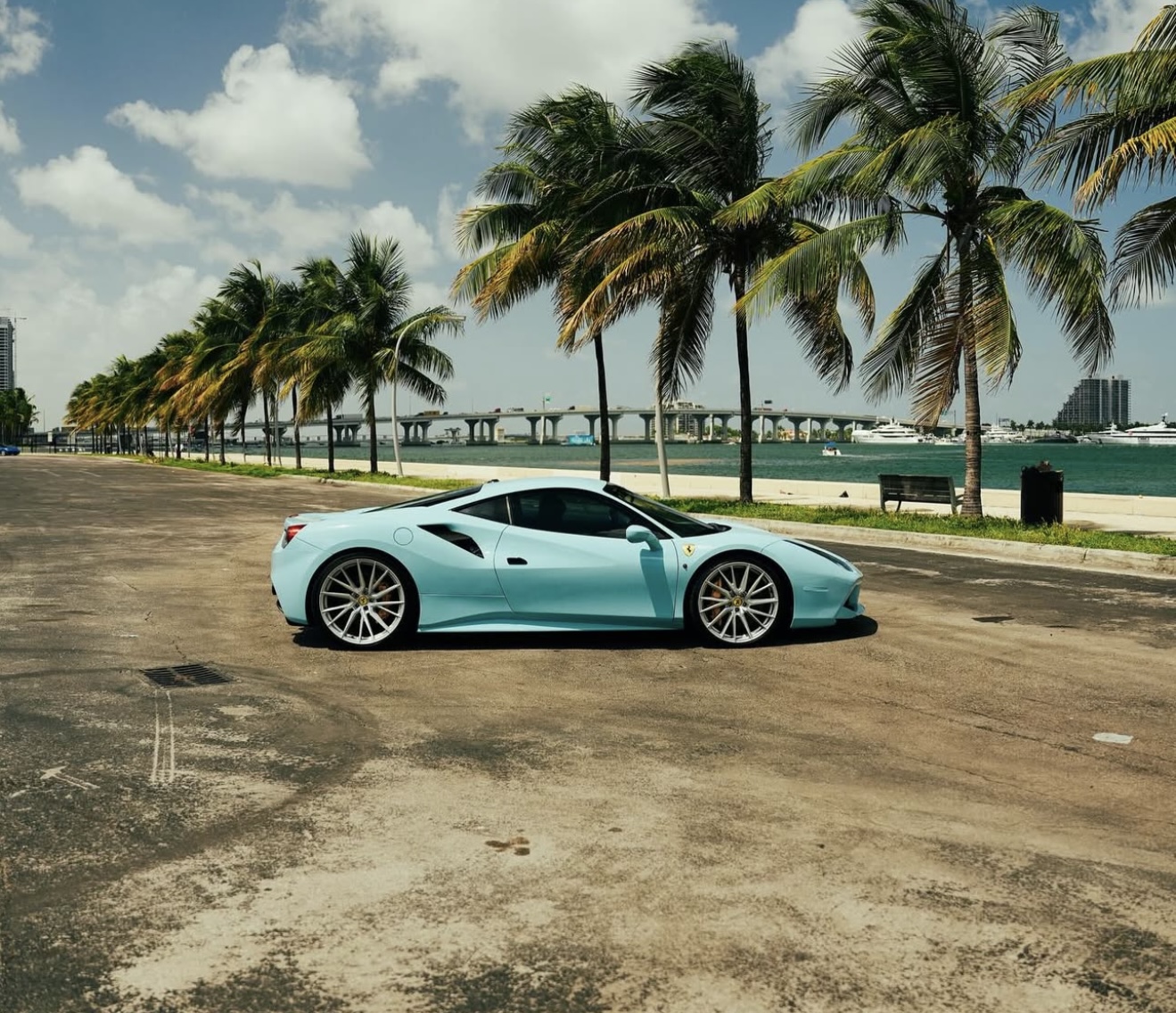 Ferrari 488 - Cotton Candy