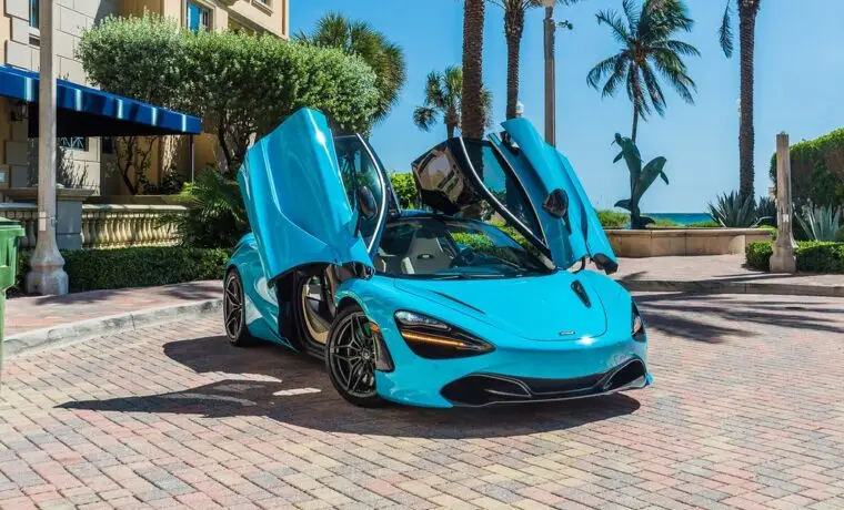 McLaren 720S — Miami Blue on Tan