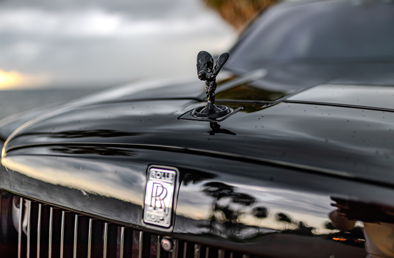 Rolls-Royce Cullinan - Black on Blue