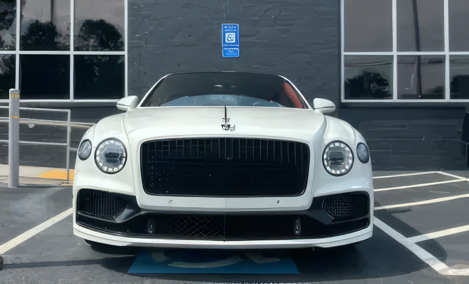 Bentley Flying Spur – Glacier White on Hotspur (Vivid Red)