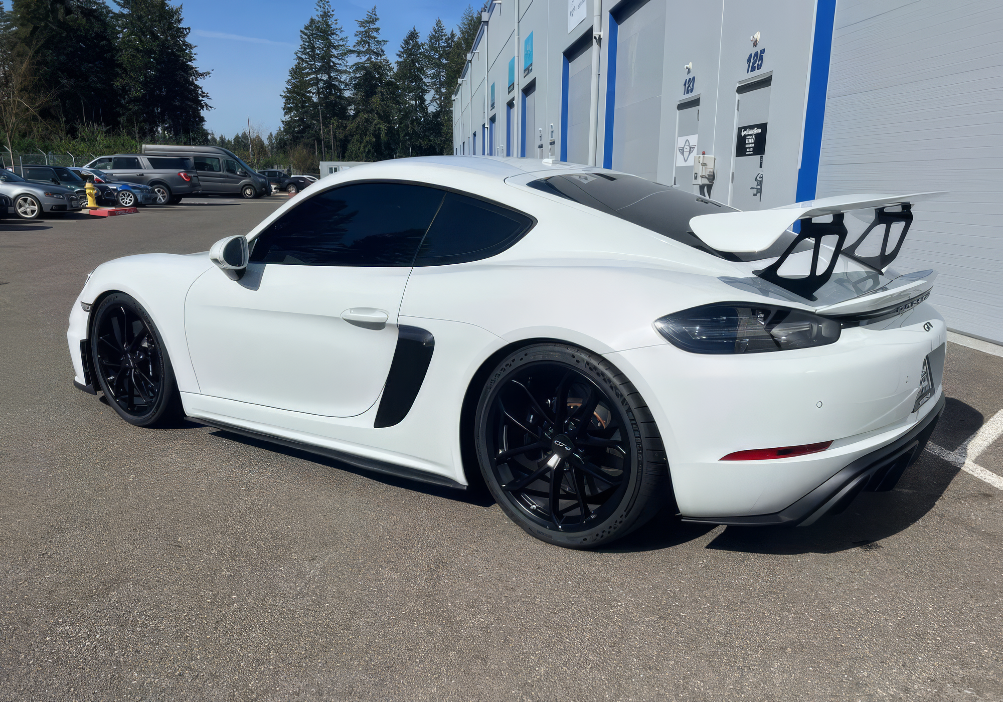 Porsche 718 Cayman GT4 - Solid White