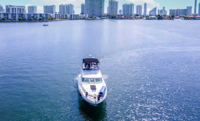 48' Sea Ray Flybridge - $1,800