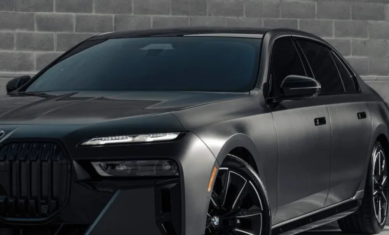 BMW 760i xDrive – Black on Matte Black and Black