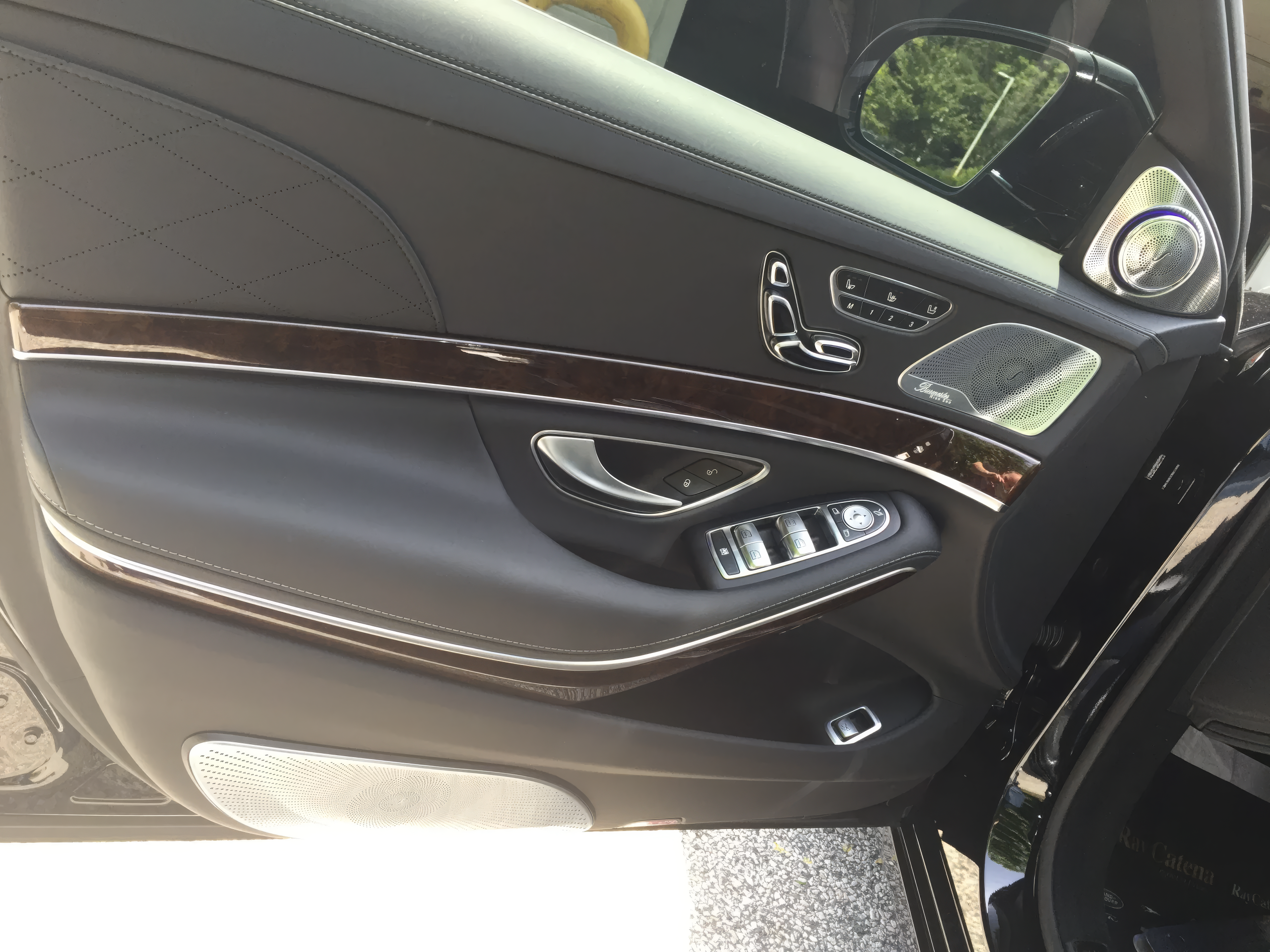 Maybach S600 - Obsidian Black Metallic on Black