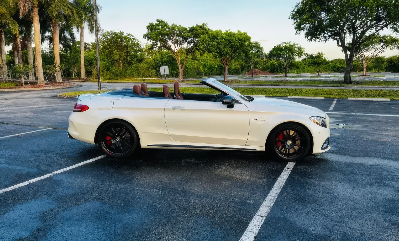 Mercedes-Benz C63 AMG Cabriolet – Designo Diamond Bright White on Saddle Brown & Black