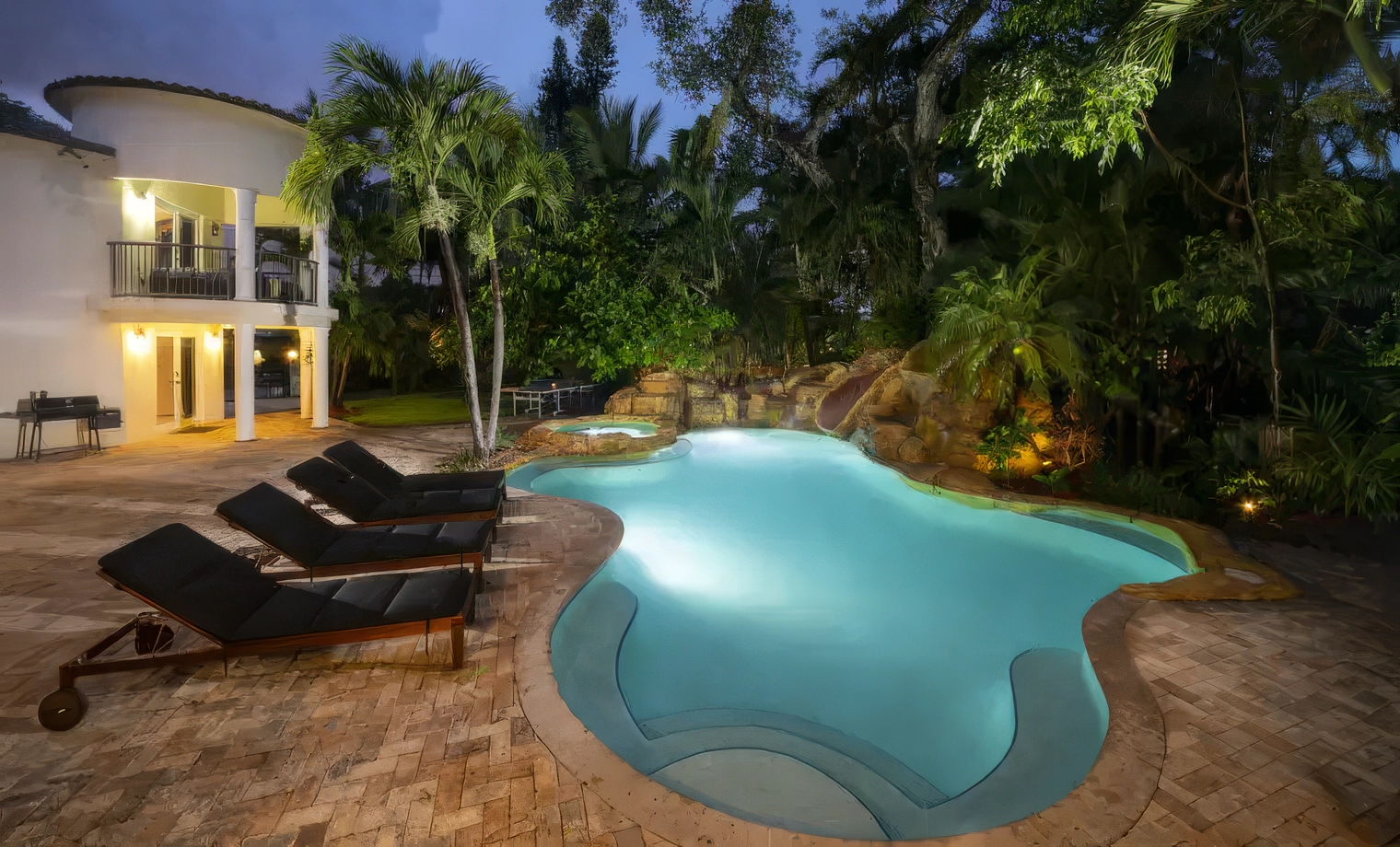 Villa Justina - $1,900