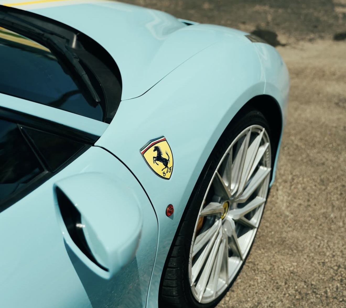 Ferrari 488 - Cotton Candy