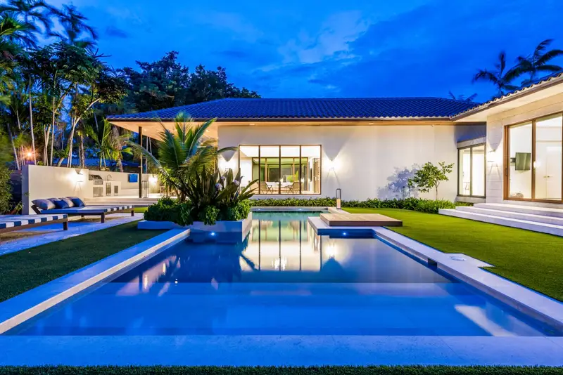 Villa Sol - $3,250
