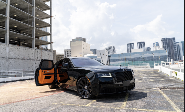 Rolls-Royce Ghost Series II – Black on Orange