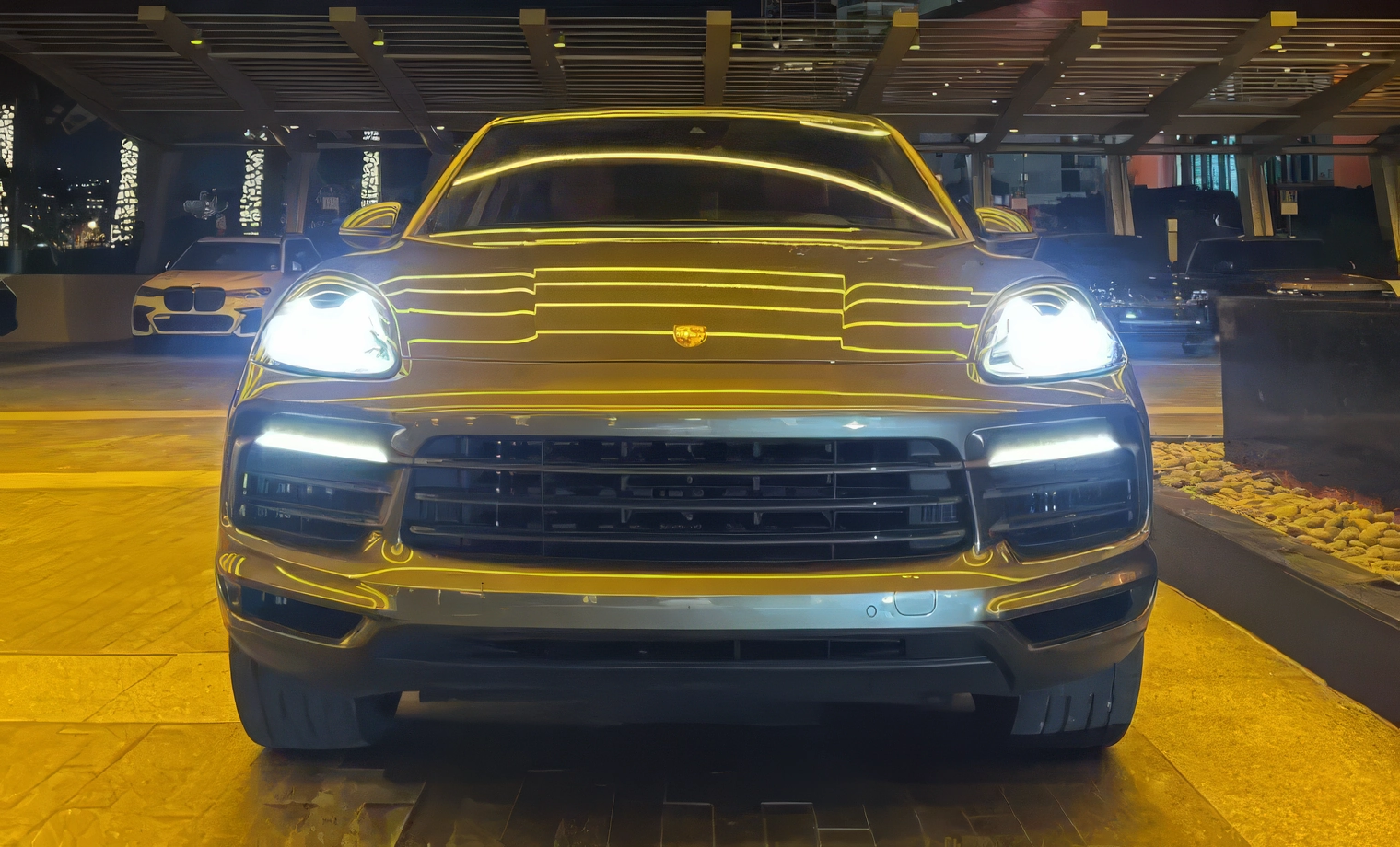 Porsche Cayenne – Volcano Grey Metallic on Bordeaux Red & Black 