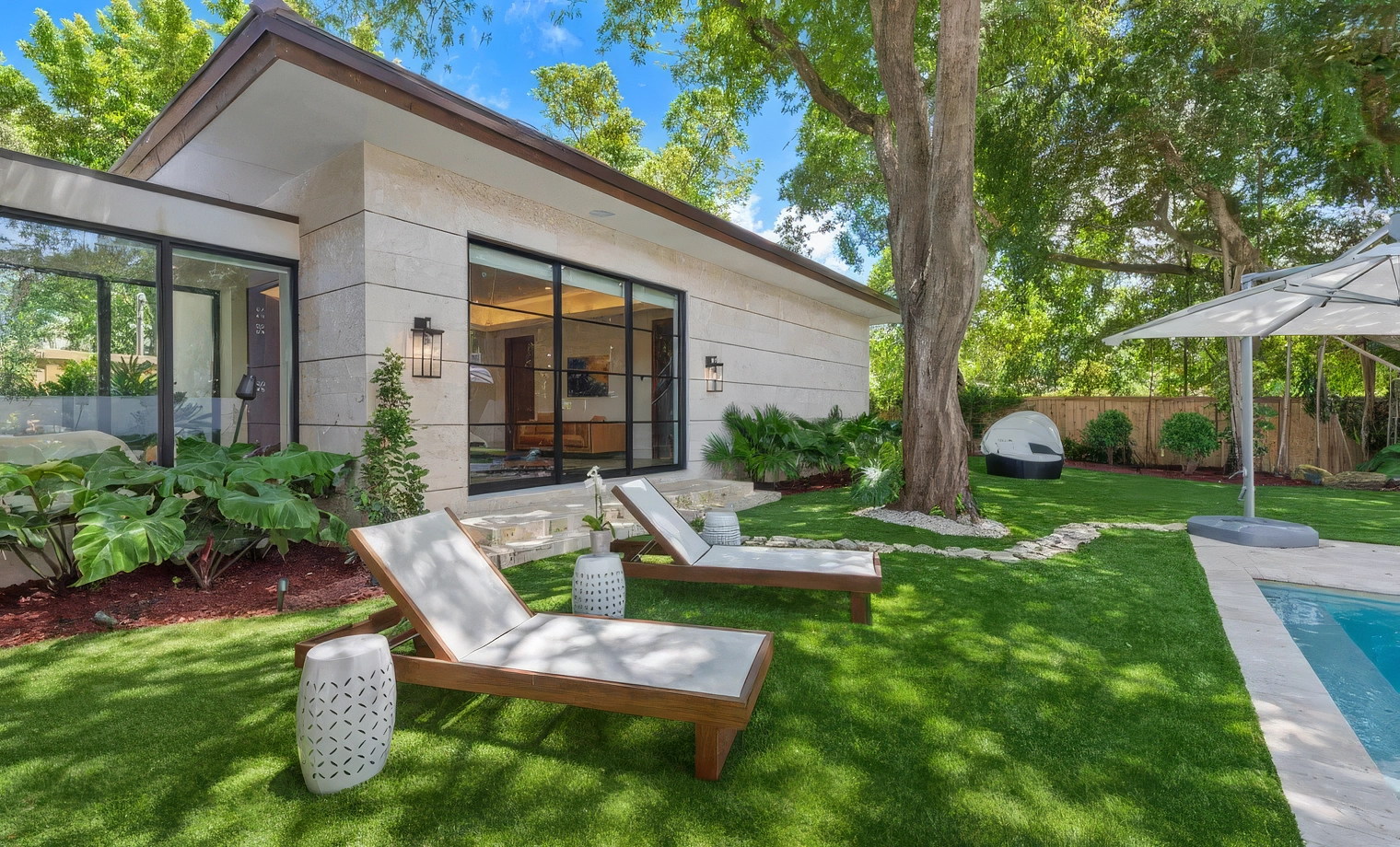 Villa Lemon - $2,600