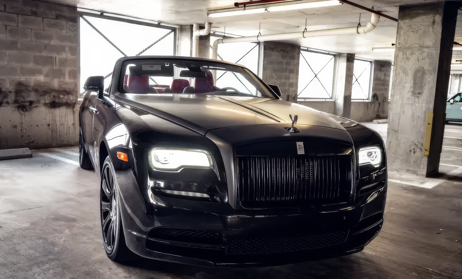 Rolls-Royce Dawn - Diamond Black on Mugello Red & Black