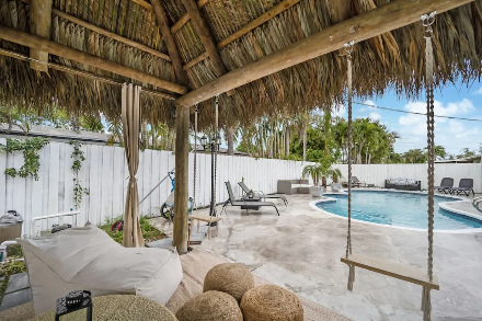 Villa Miami - $2,100