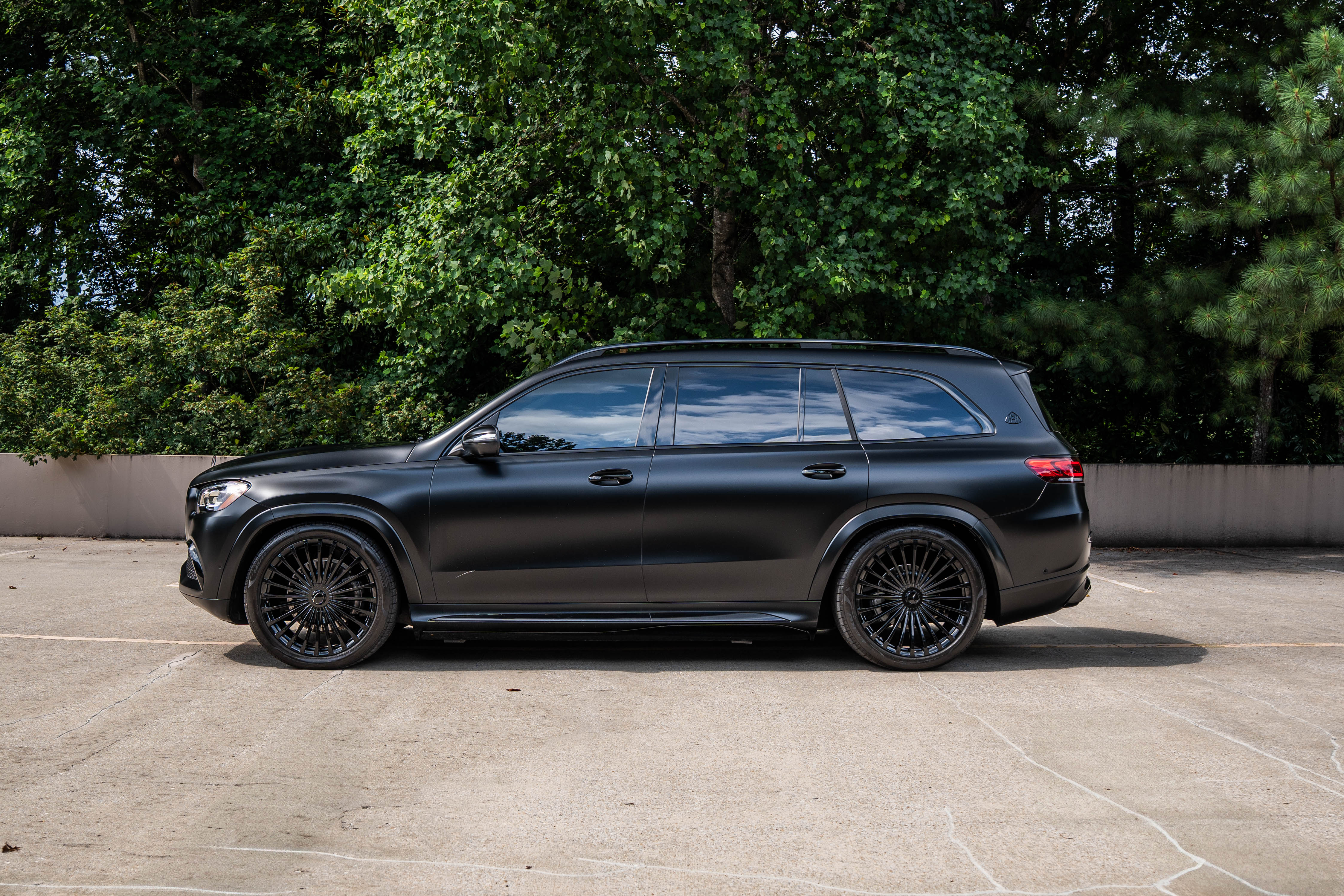Maybach GLS 600 - Night Black Magno on Black